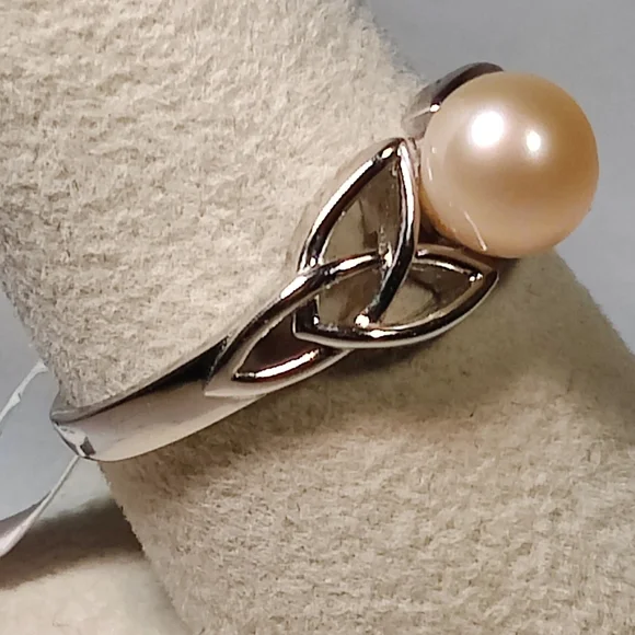 Vantel Pearls Time Everlasting Ring - Picture 5 of 7